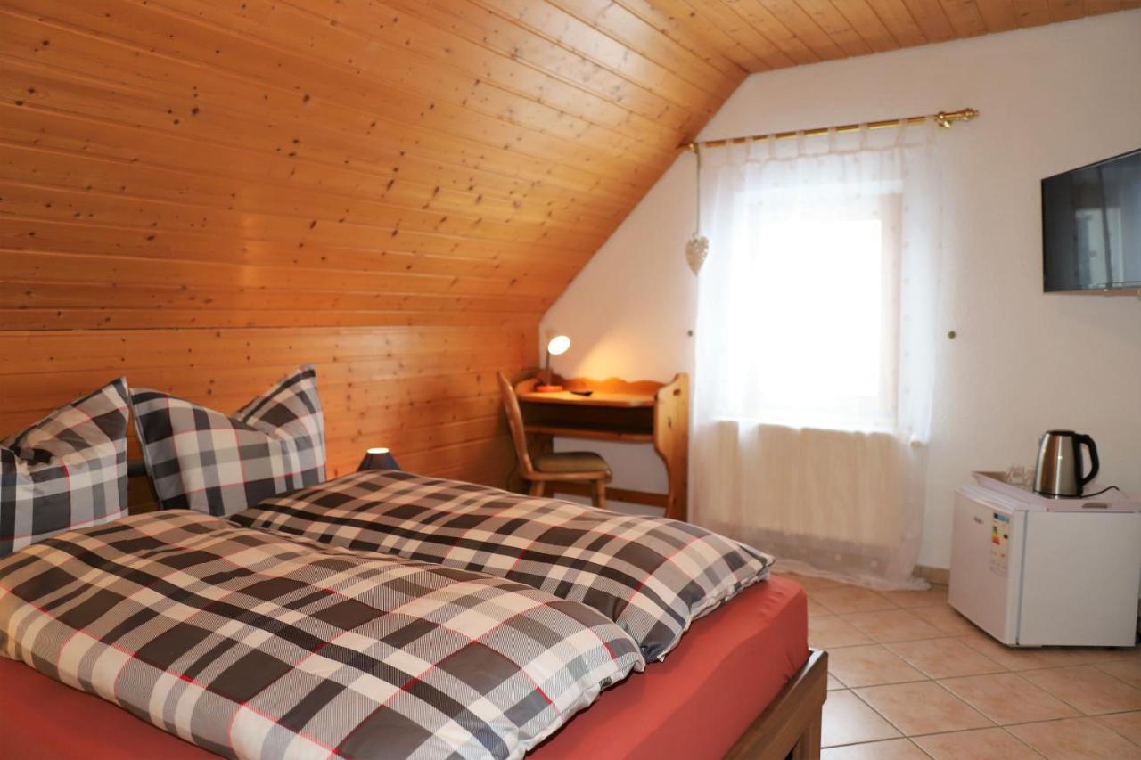 Gaestehaus Willaringen Rickenbach  Ruang foto