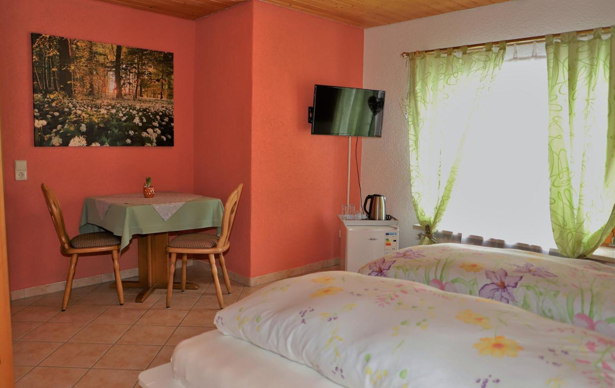 Gaestehaus Willaringen Rickenbach  Ruang foto